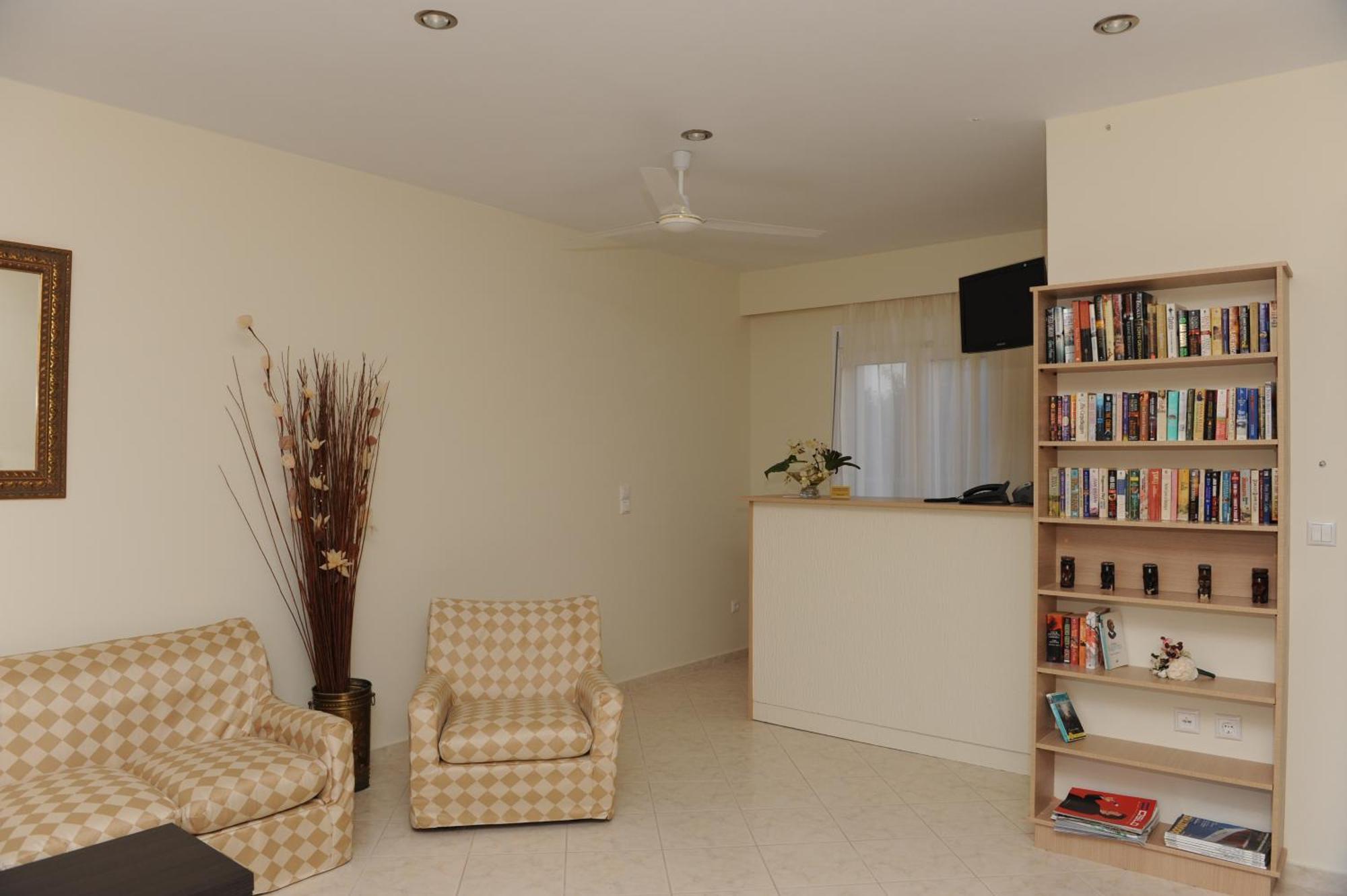 Yolanda Studios Paralia Agias Foteinis Exterior photo