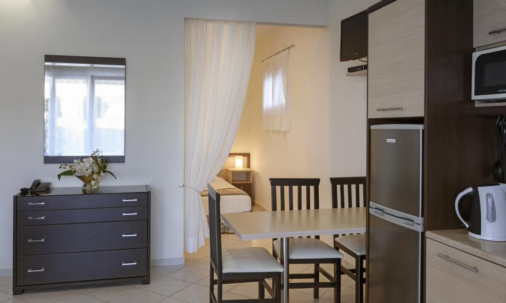 Yolanda Studios Paralia Agias Foteinis Room photo
